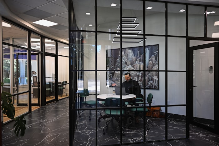 glass partition real